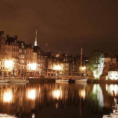 Escapade Au Coeur De Honfleur Avec Parking Prive Et Vue Panoramiqueアパートメント エクステリア 写真