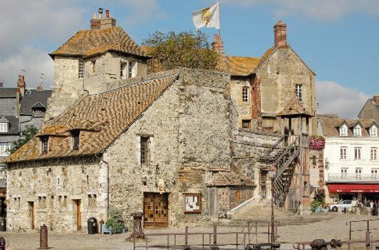 Escapade Au Coeur De Honfleur Avec Parking Prive Et Vue Panoramiqueアパートメント エクステリア 写真